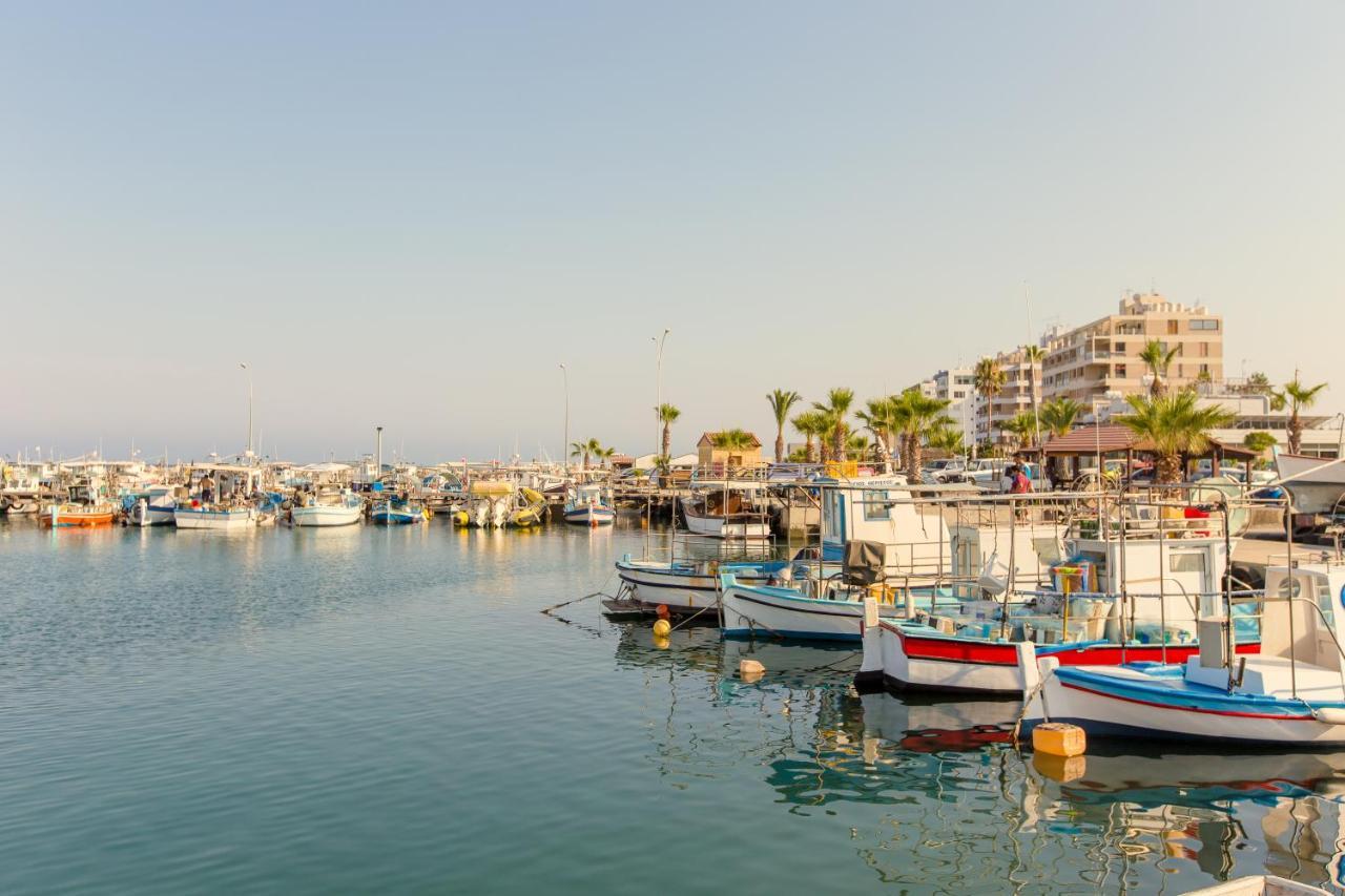 Furnished Seafront Studio Larnaca Exterior foto